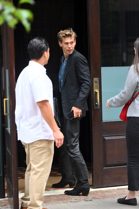 Austin Butler'ın “Elvis” Turuna Yakın Bakış