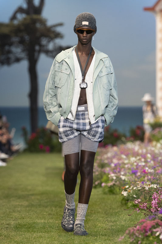 Dior Yaz 2023 Koleksiyonu ile Zamanda Yolculuk