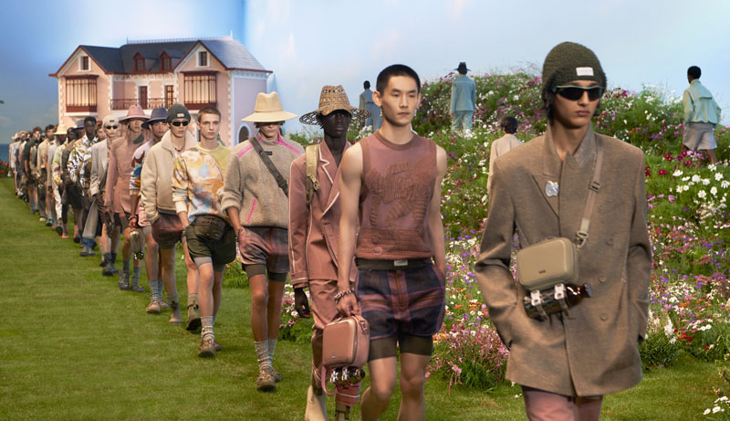 Dior Yaz 2023 Koleksiyonu ile Zamanda Yolculuk