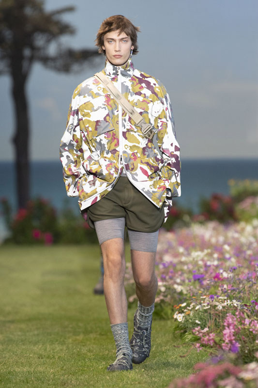 Dior Yaz 2023 Koleksiyonu ile Zamanda Yolculuk