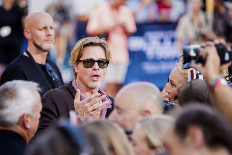 Brad Pitt'in dikkat çeken stili