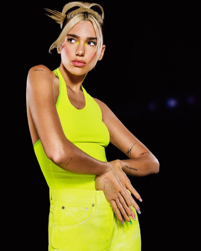 27 yaşına özel 27 fotoğrafla Dua Lipa