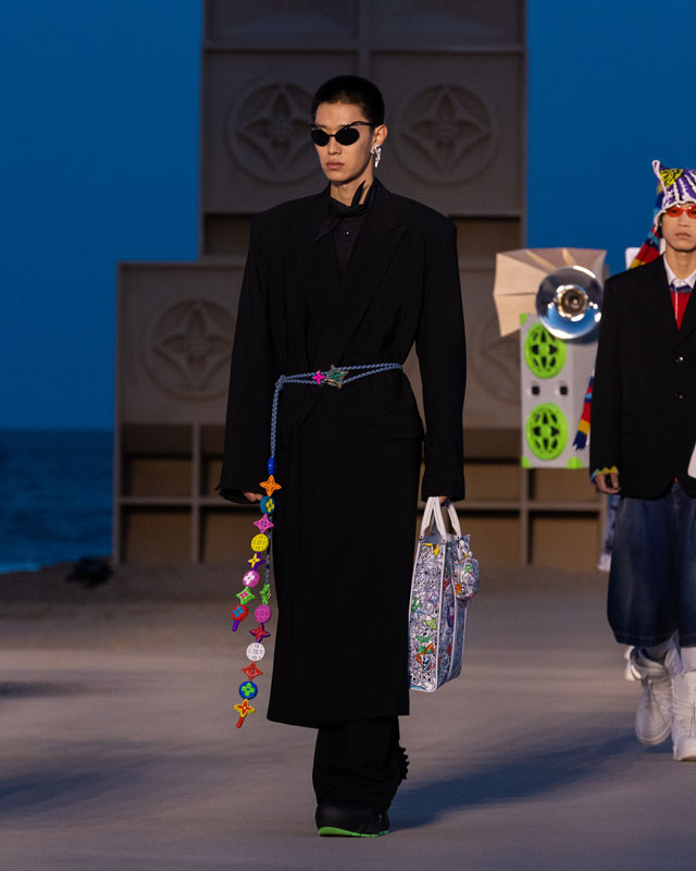 Louis Vuitton Erkek Spin Off İlkbahar-Yaz 2023 Şovu