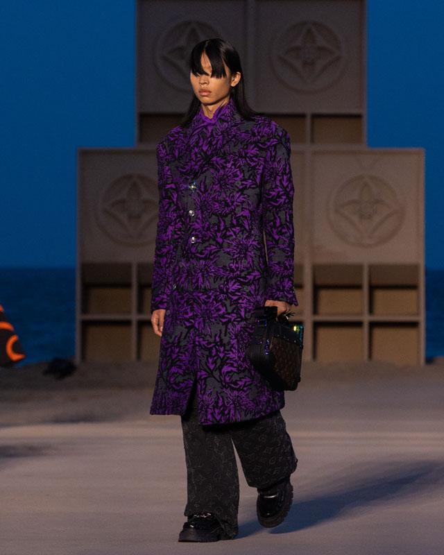 Louis Vuitton Erkek Spin Off İlkbahar-Yaz 2023 Şovu