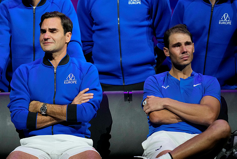 Tenisin efsanesi Federer son maçının ardından kortlara veda etti