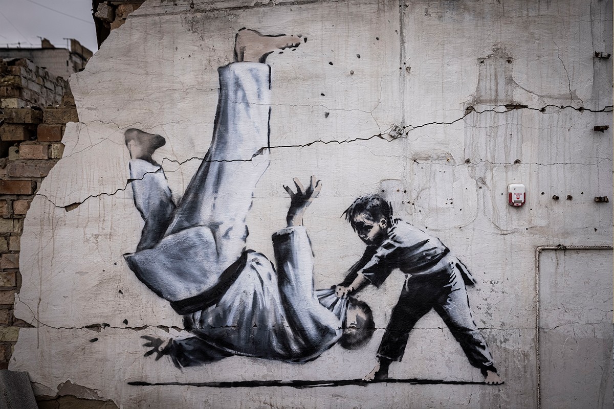 Banksy Ukrayna'da yedi yeni duvar resmiyle ortaya çıktı