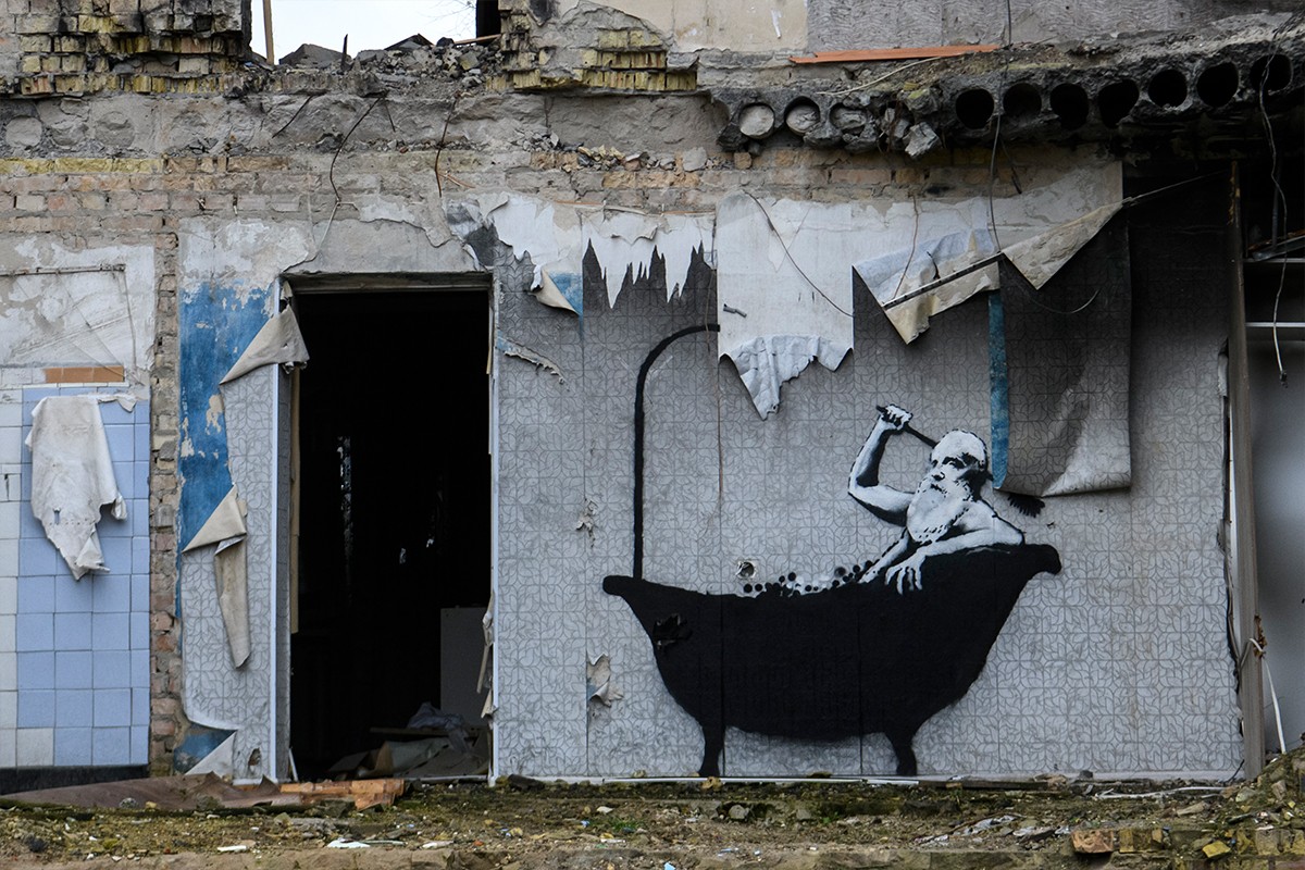 Banksy Ukrayna'da yedi yeni duvar resmiyle ortaya çıktı