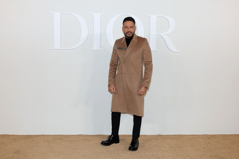 Kim Jones imzalı Dior Erkek Sonbahar 2023 Defilesinde Yıldızlar Geçidi