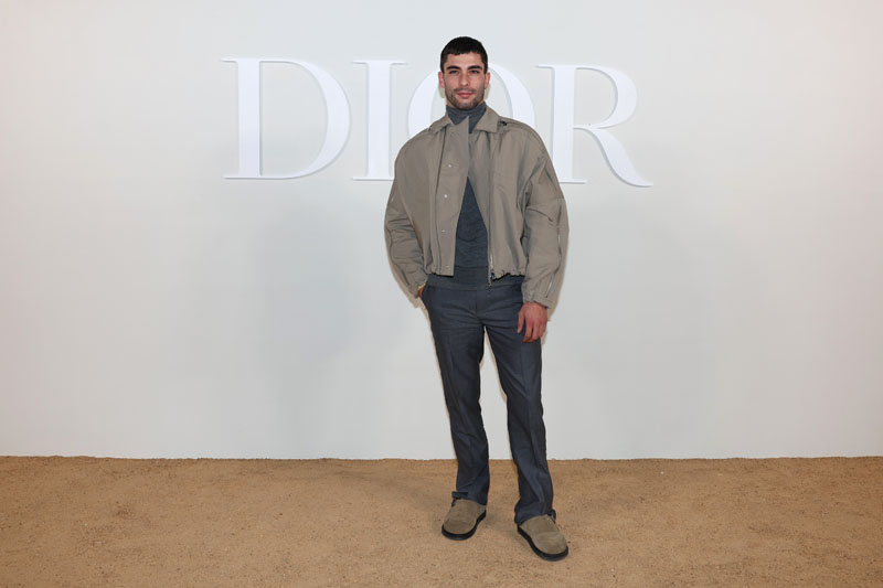 Kim Jones imzalı Dior Erkek Sonbahar 2023 Defilesinde Yıldızlar Geçidi