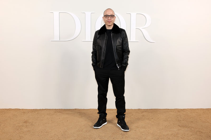 Kim Jones imzalı Dior Erkek Sonbahar 2023 Defilesinde Yıldızlar Geçidi
