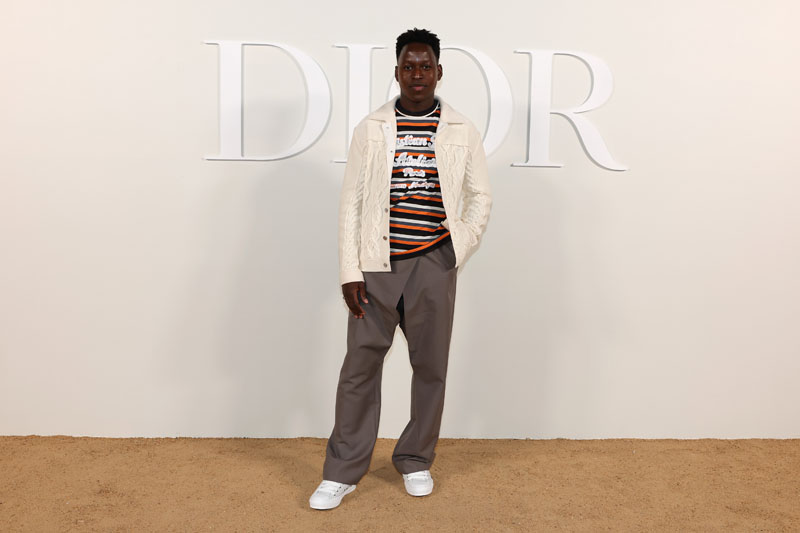 Kim Jones imzalı Dior Erkek Sonbahar 2023 Defilesinde Yıldızlar Geçidi