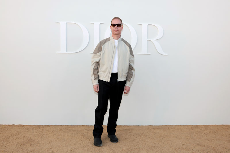 Kim Jones imzalı Dior Erkek Sonbahar 2023 Defilesinde Yıldızlar Geçidi