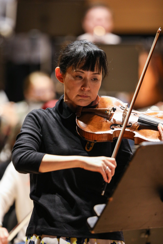 Japon violist Shimizu Ahmet Adnan Saygun'un eserini seslendirecek
