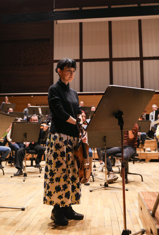 Japon violist Shimizu Ahmet Adnan Saygun'un eserini seslendirecek