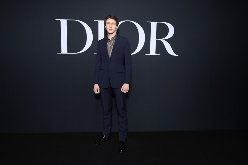 DIOR Kış 2023-24 defilesinde yıldız geçidi