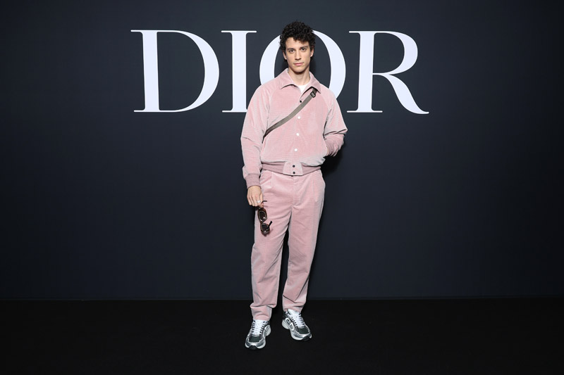 DIOR Kış 2023-24 defilesinde yıldız geçidi