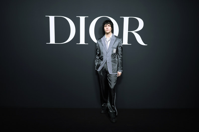 DIOR Kış 2023-24 defilesinde yıldız geçidi