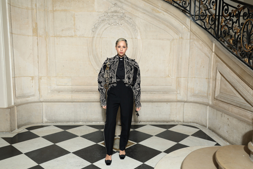 Bol Yıldızlı Dior Couture Yaz 2023 Defilesi