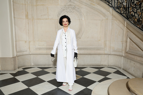 Bol Yıldızlı Dior Couture Yaz 2023 Defilesi