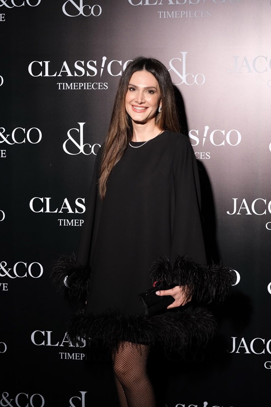 Lüks Saat Mağazasına Ünlü Akını