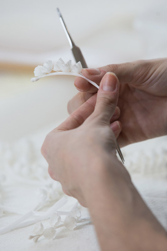 Dünyada yalnızca 6 adet satışa sunulacak: Lily of the Valley ceket