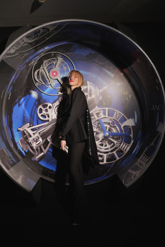 Lüks Saat Mağazasına Ünlü Akını