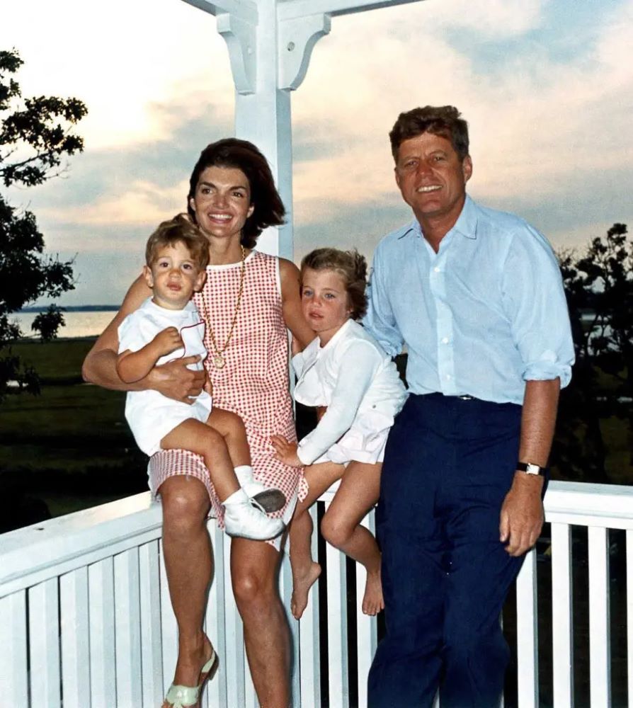 Old Money estetiğini stilinize nasıl adapte edersiniz?