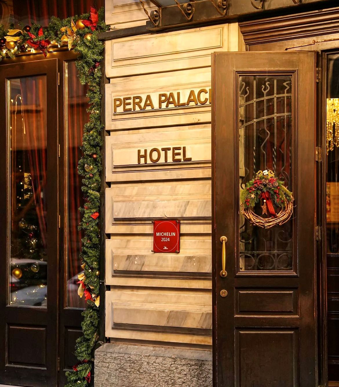 Pera Palace’ta Beş Çayı