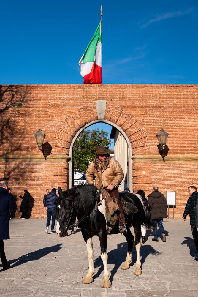 Stil Sahibi Beyler Buraya: Sonbahar/Kış 2024-25 Pitti Uomo Fuarı Sokak Stilleri