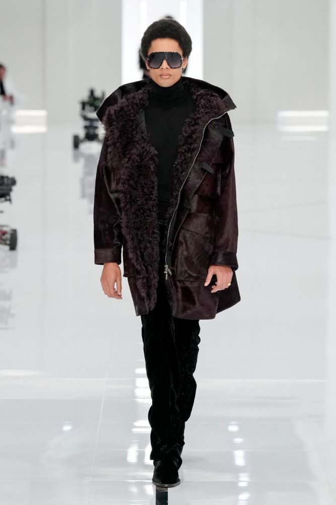 DSQUARED2’dan Başkalaşım Deneyi