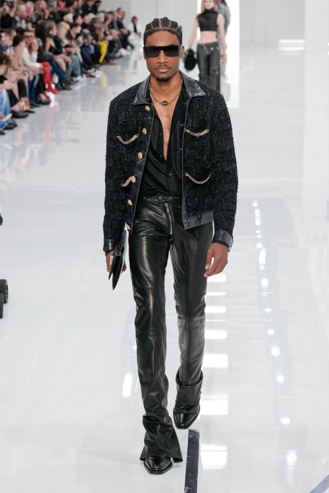 DSQUARED2’dan Başkalaşım Deneyi