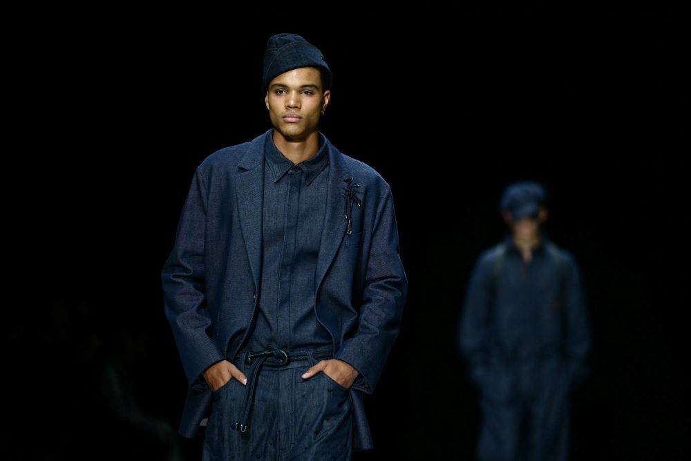 Sadelik ve Abartının Zıtlığı