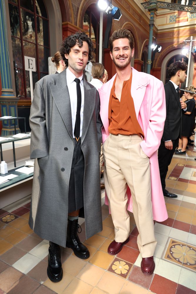 Penn Badgley, Andrew Garfield - Valentino Erkek Giyim Sombahar/Kış 2024