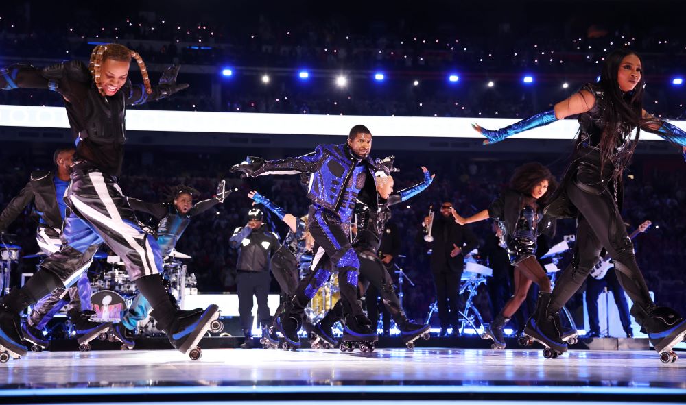 Usher’ın Nostaljik Super Bowl 2024 Halftime Şovu