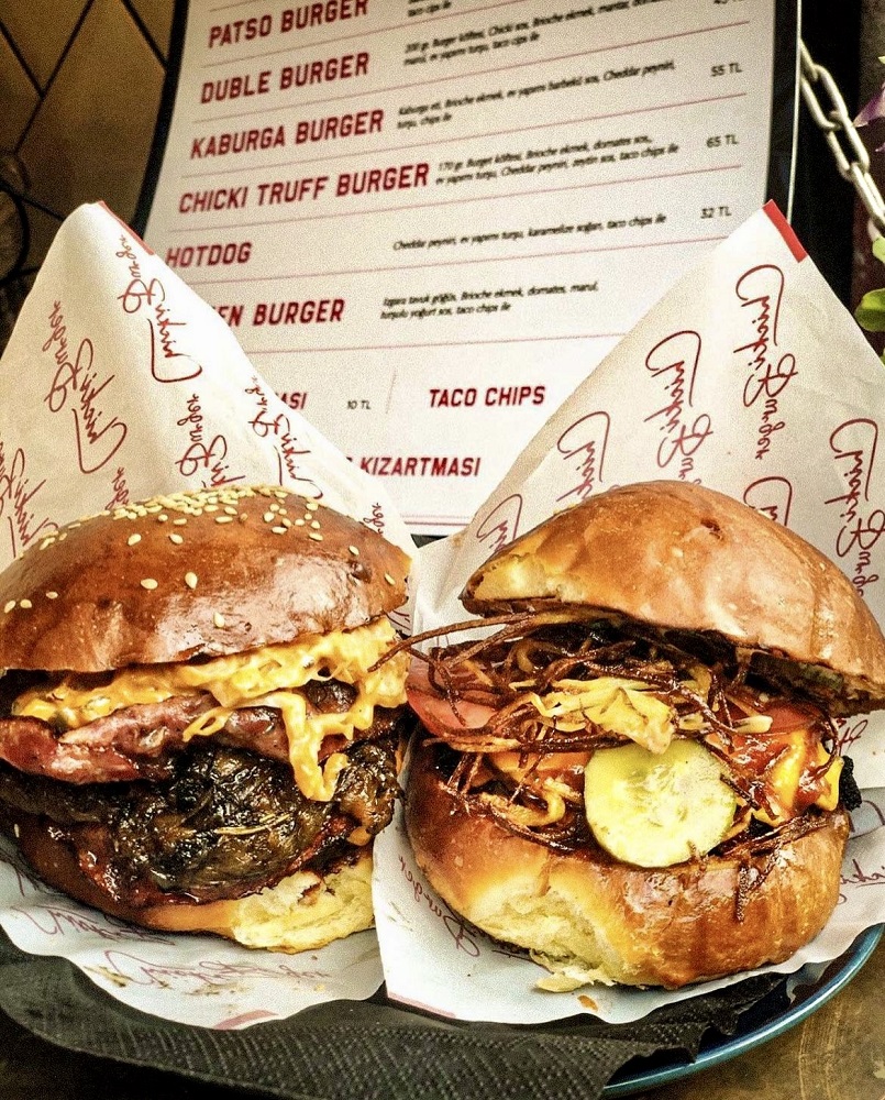 3.Hamburger: Chicki Burger