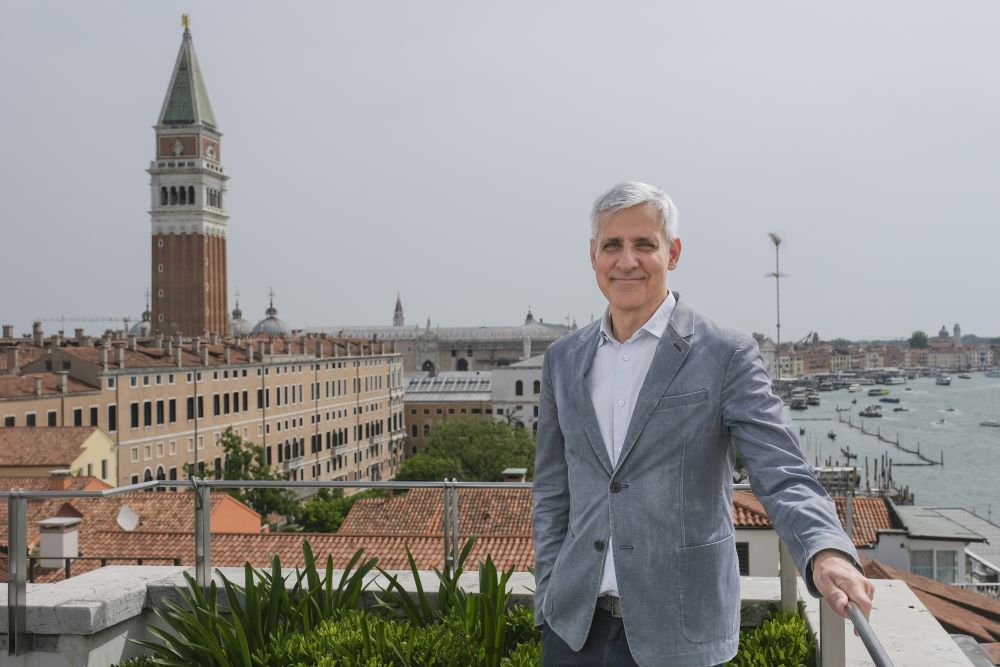 2024 Venedik Bienali: Şehirdeki Sergiler