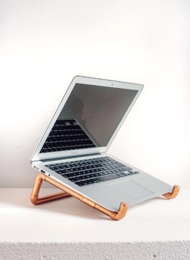EN İYİ LAPTOP STANDI