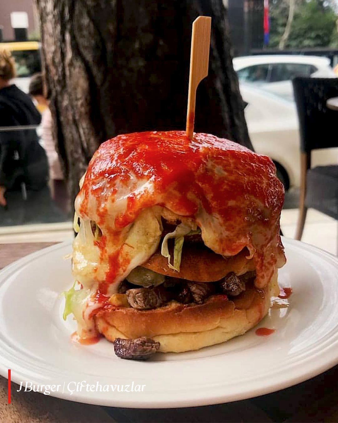 J Burger, Çiftehavuzlar