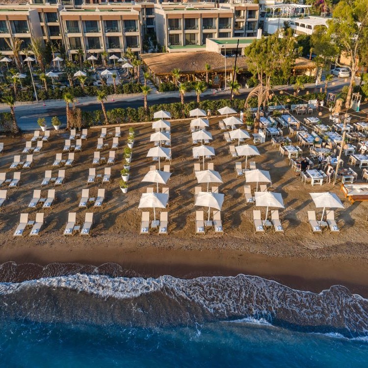 Rammos, Ege ve Dünya Mutfağı'nın  Ruhunu Bodrum'da Yaşatıyor