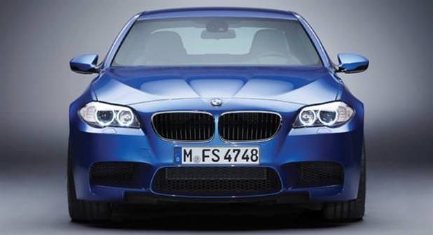 Kuzu Postuna Bürünmüş Kurt - BMW M5