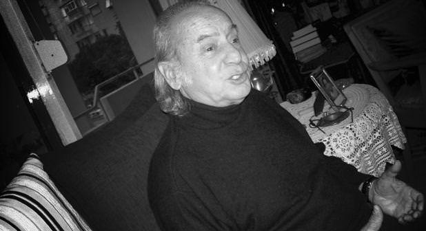 Sinema İçin Atan Bir Kalp - Agah Özgüç