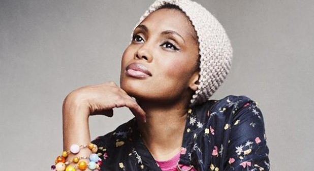 Sesi vişne rengi kadın: Imany