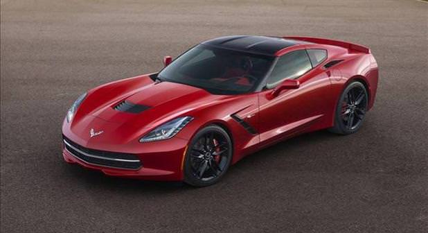 Corvette Stingray'in dönüşü muhteşem oldu