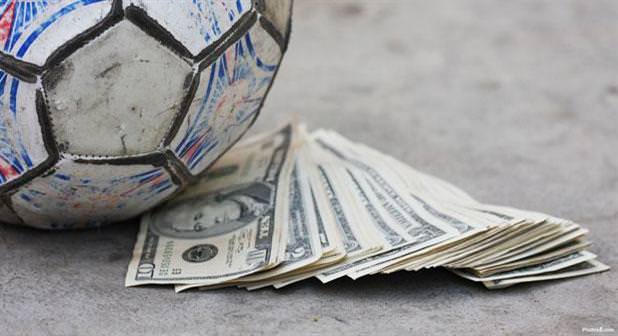 Mutluluk yerde para bulmaktır...