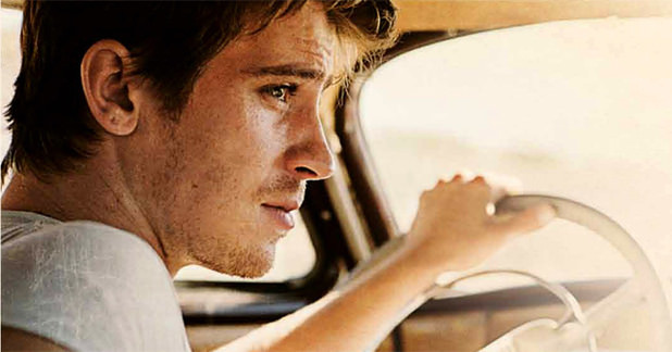 Yves Saint Laurent'e yüz veren karizma Garrett Hedlund