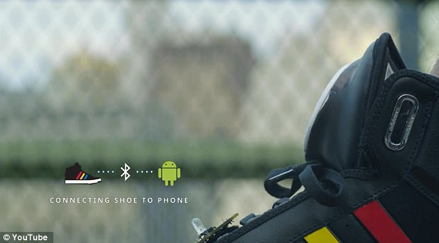 Google’dan konuşan ayakkabı