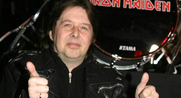 Iron Maiden'ın eski davulcusu Clive Burr hayatını kaybetti
