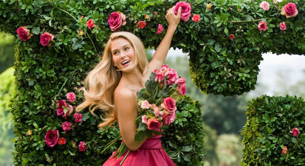 Escada güzeli: Bar Rafaeli