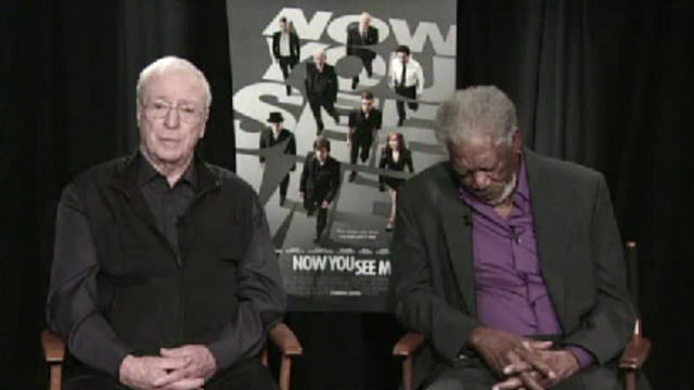 Morgan Freeman canlı yayında uyudu