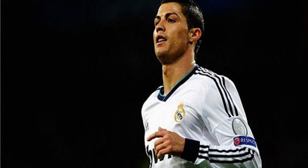 Mesut Özil'den Ronaldo açıklaması